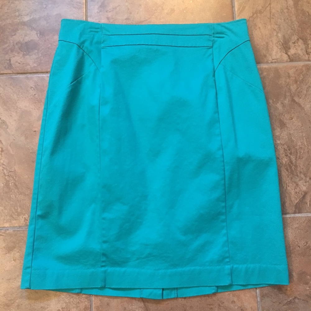 Worthington Pencil Skirt